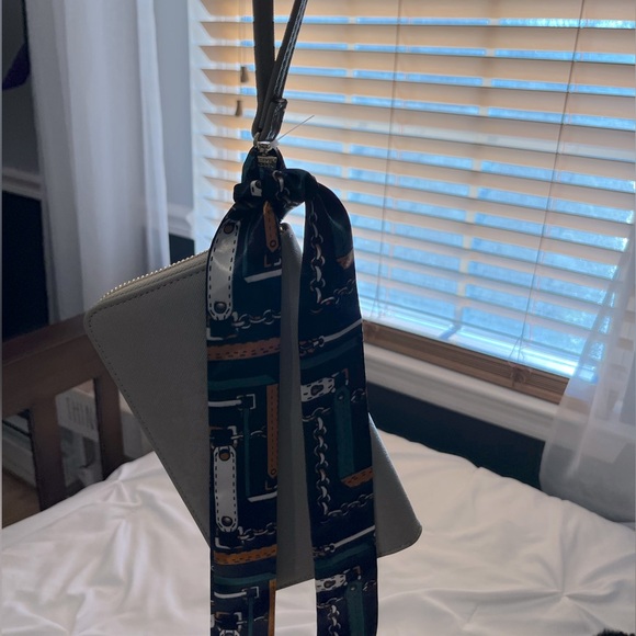 Steve Matted Olive Green Zip Around Wristlet Wallet Only NWT - Picture 4 of 4